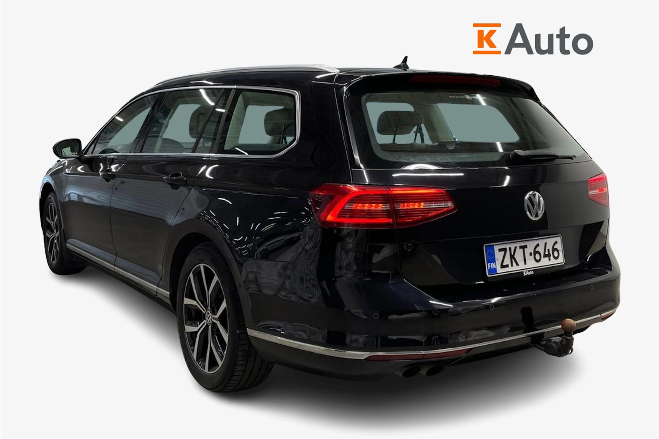 musta Volkswagen Passat 2016 kuva 2.
