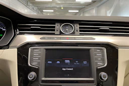 musta Volkswagen Passat 2016 kuva 14.