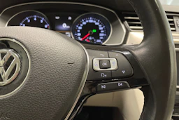 musta Volkswagen Passat 2016 kuva 19.
