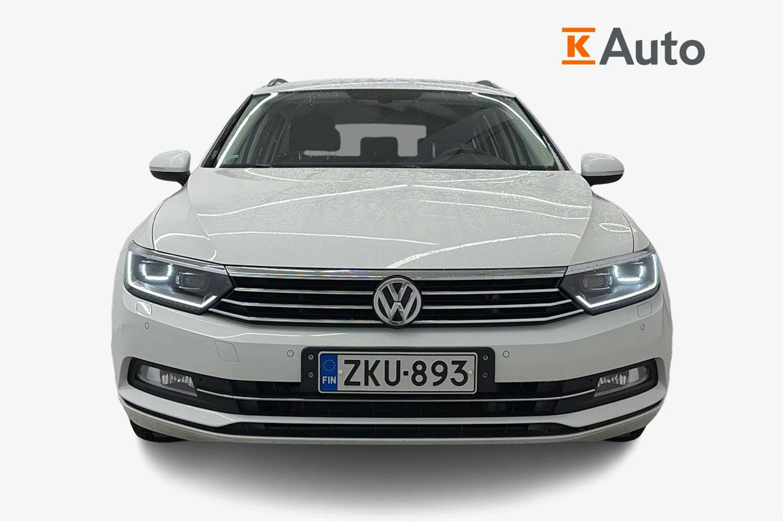 valkoinen Volkswagen Passat 2016 kuva 4.