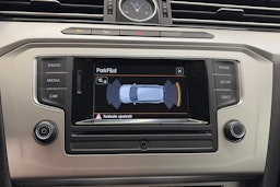 valkoinen Volkswagen Passat 2016 kuva 17.