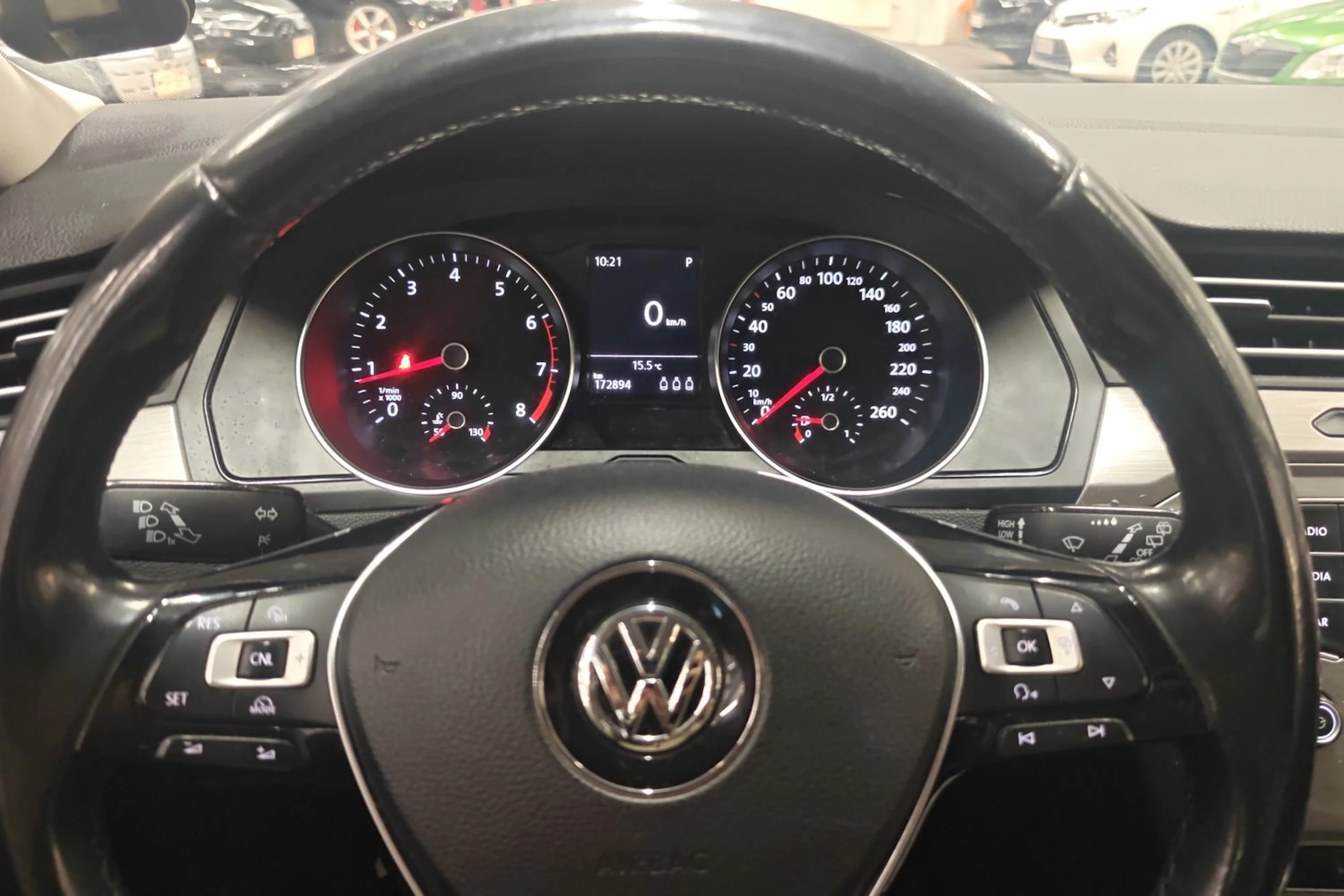 valkoinen Volkswagen Passat 2016 kuva 4.