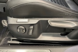 musta Volkswagen Passat 2016 kuva 15.