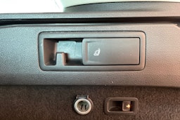 musta Volkswagen Passat 2016 kuva 29.