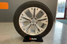 ruskea (beige) Volkswagen Passat 2016 kuva 21.