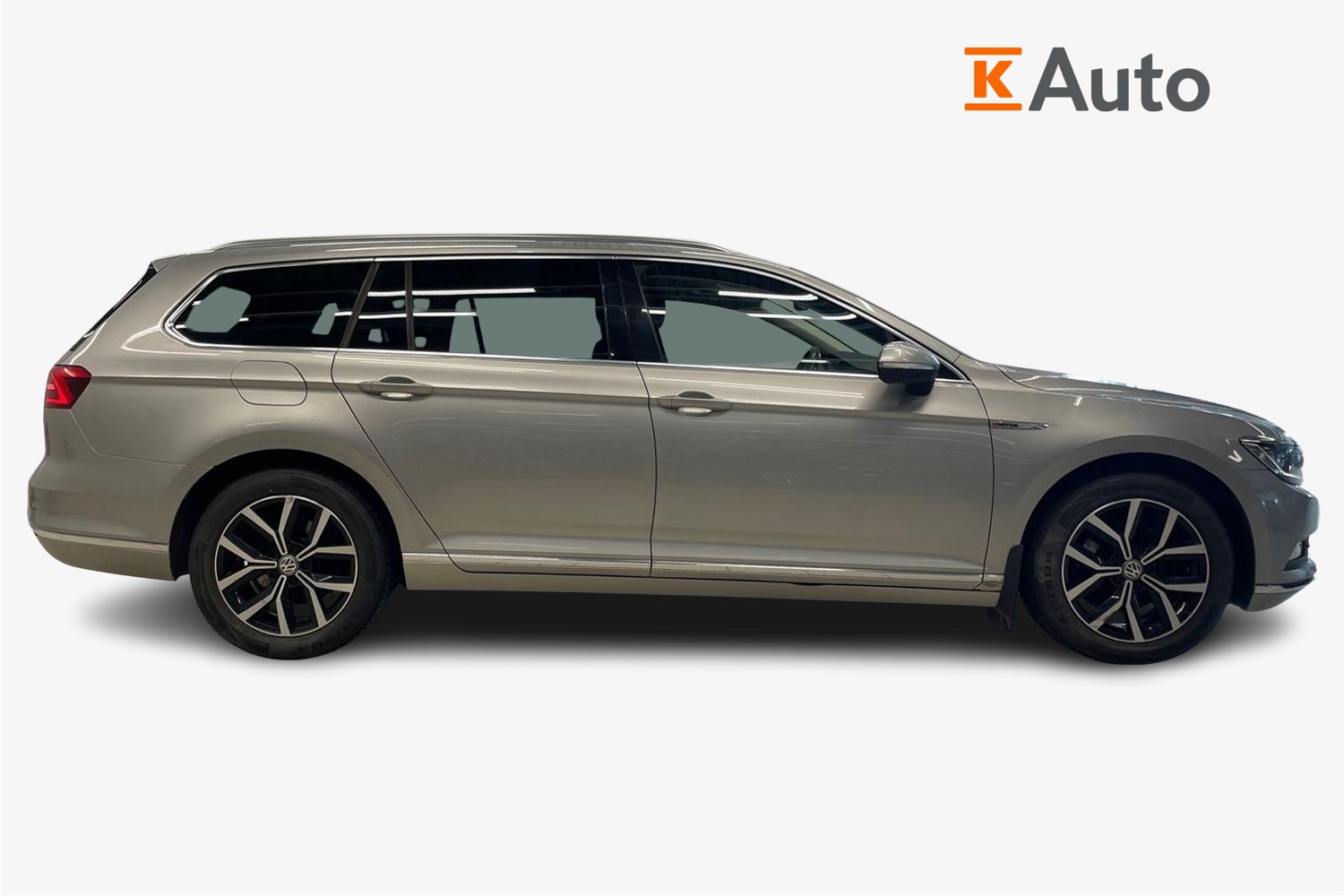 Volkswagen Passat 2016, photo 5/26