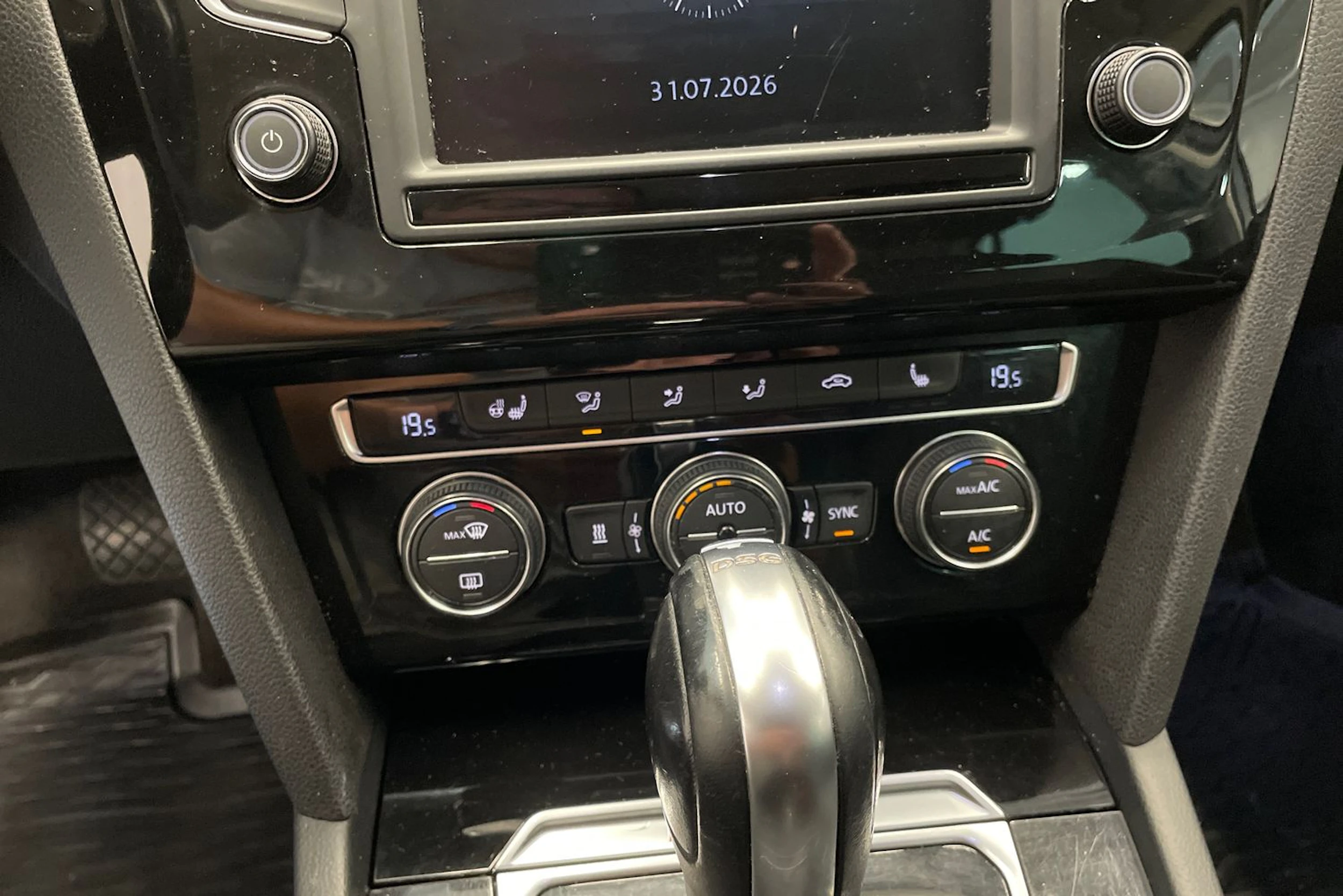 Harmaa Volkswagen PASSAT 2016 kuva 15.