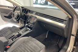 Harmaa Volkswagen PASSAT 2016 kuva 25.