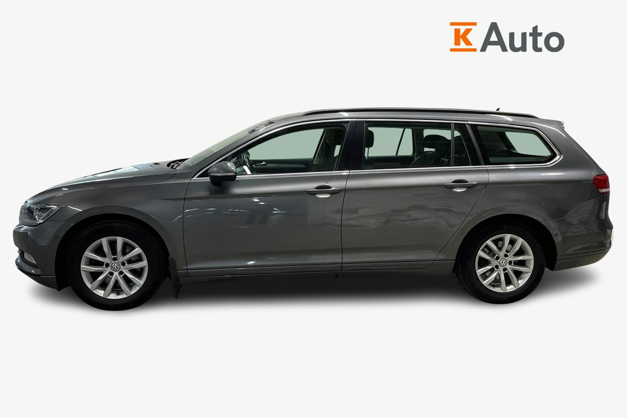 harmaa Volkswagen Passat 2017 kuva 6.
