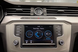 harmaa Volkswagen Passat 2017 kuva 20.