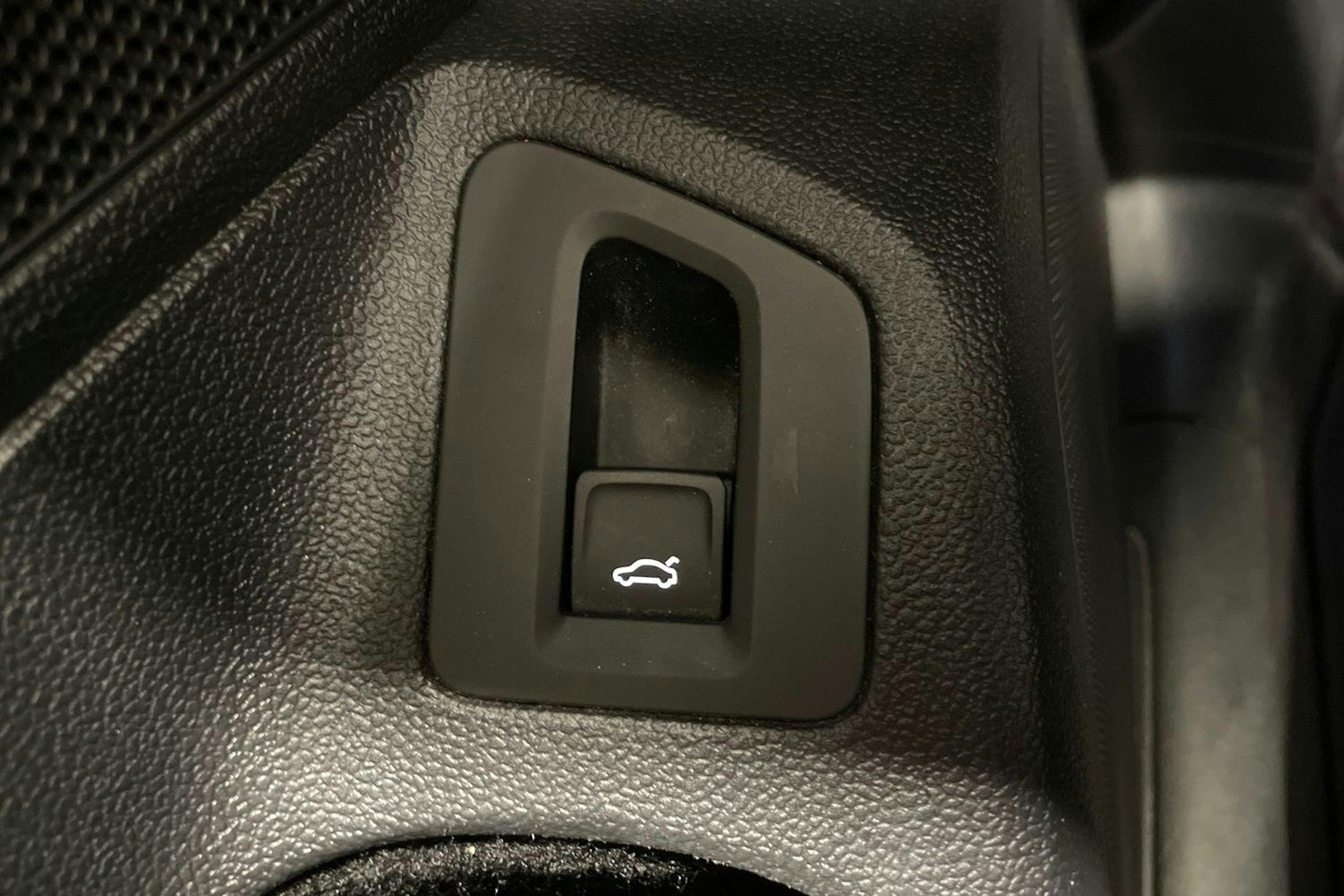 harmaa Volkswagen Passat 2017 kuva 29.