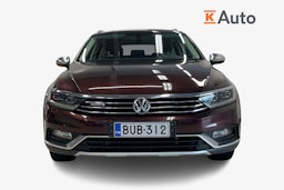 punainen Volkswagen Passat 2017 kuva 5.