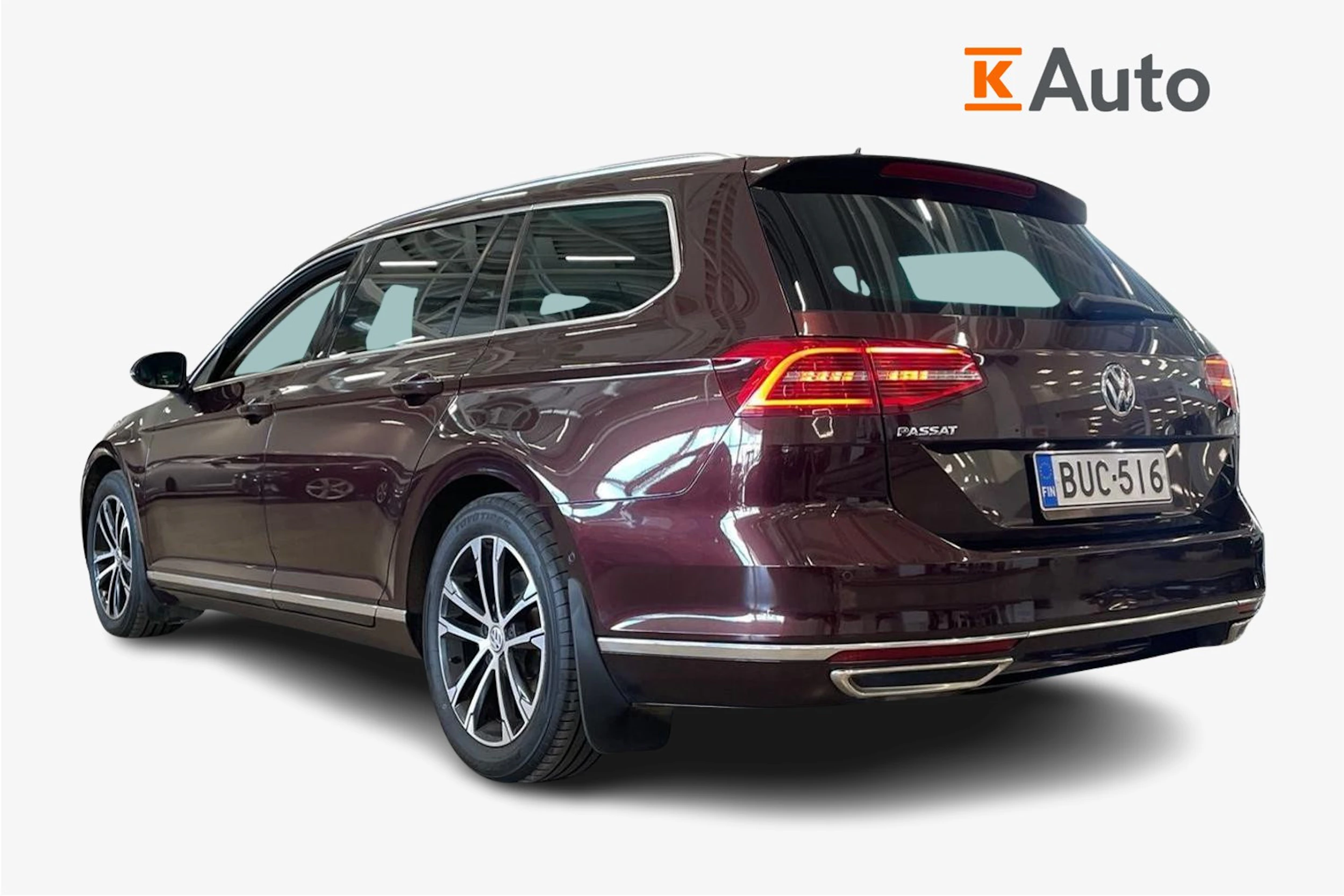 punainen Volkswagen Passat 2017 kuva 3.