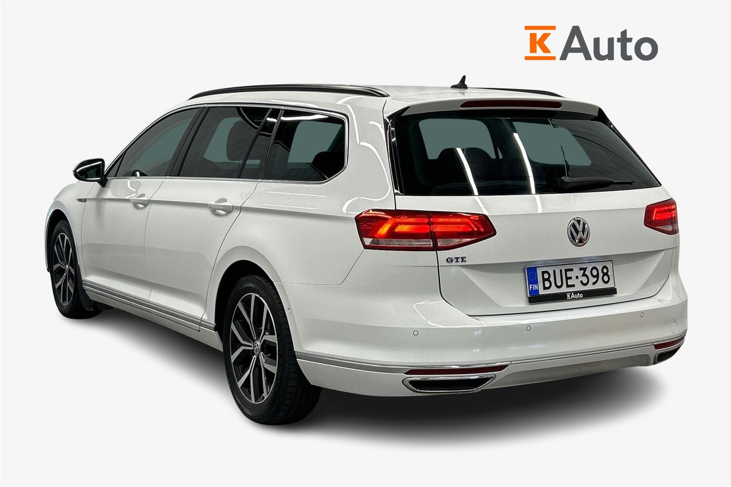 Volkswagen Passat 2017, photo 2/3