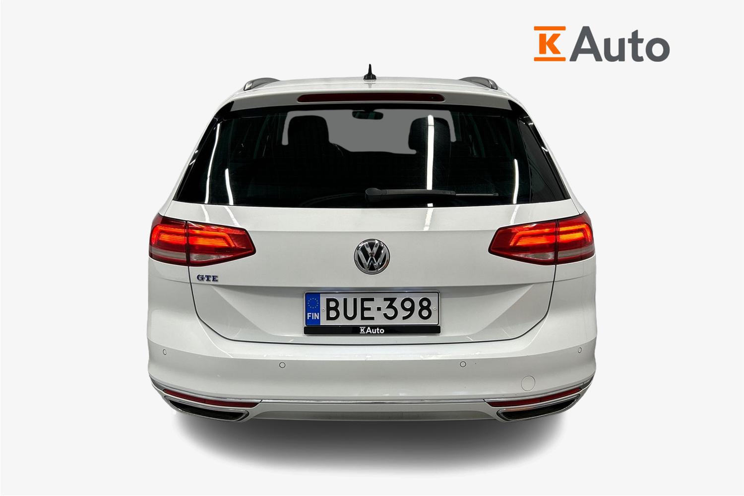 Volkswagen Passat 2017, photo 3/3