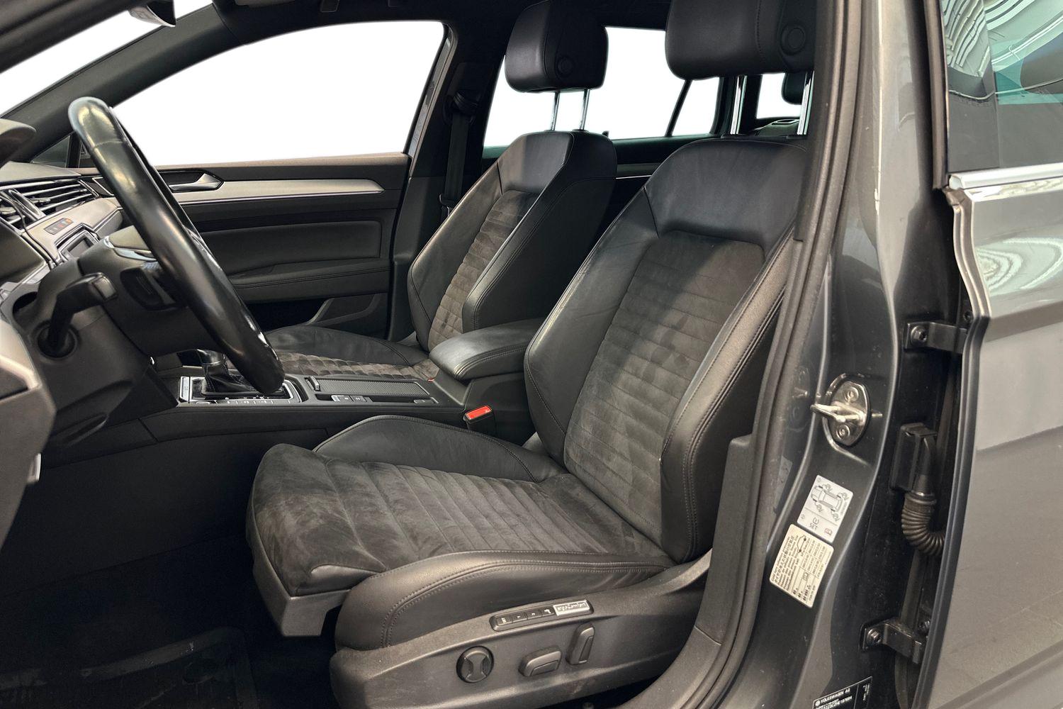 Volkswagen Passat 2017, photo 7/34