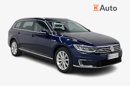 sininen Volkswagen Passat 2017 kuva 1.