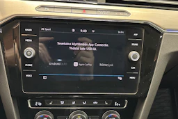 sininen Volkswagen Passat 2017 kuva 15.