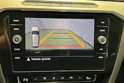 sininen Volkswagen Passat 2017 kuva 16.