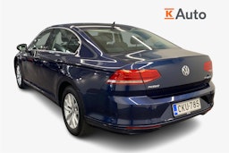 sininen Volkswagen Passat 2017 kuva 2.