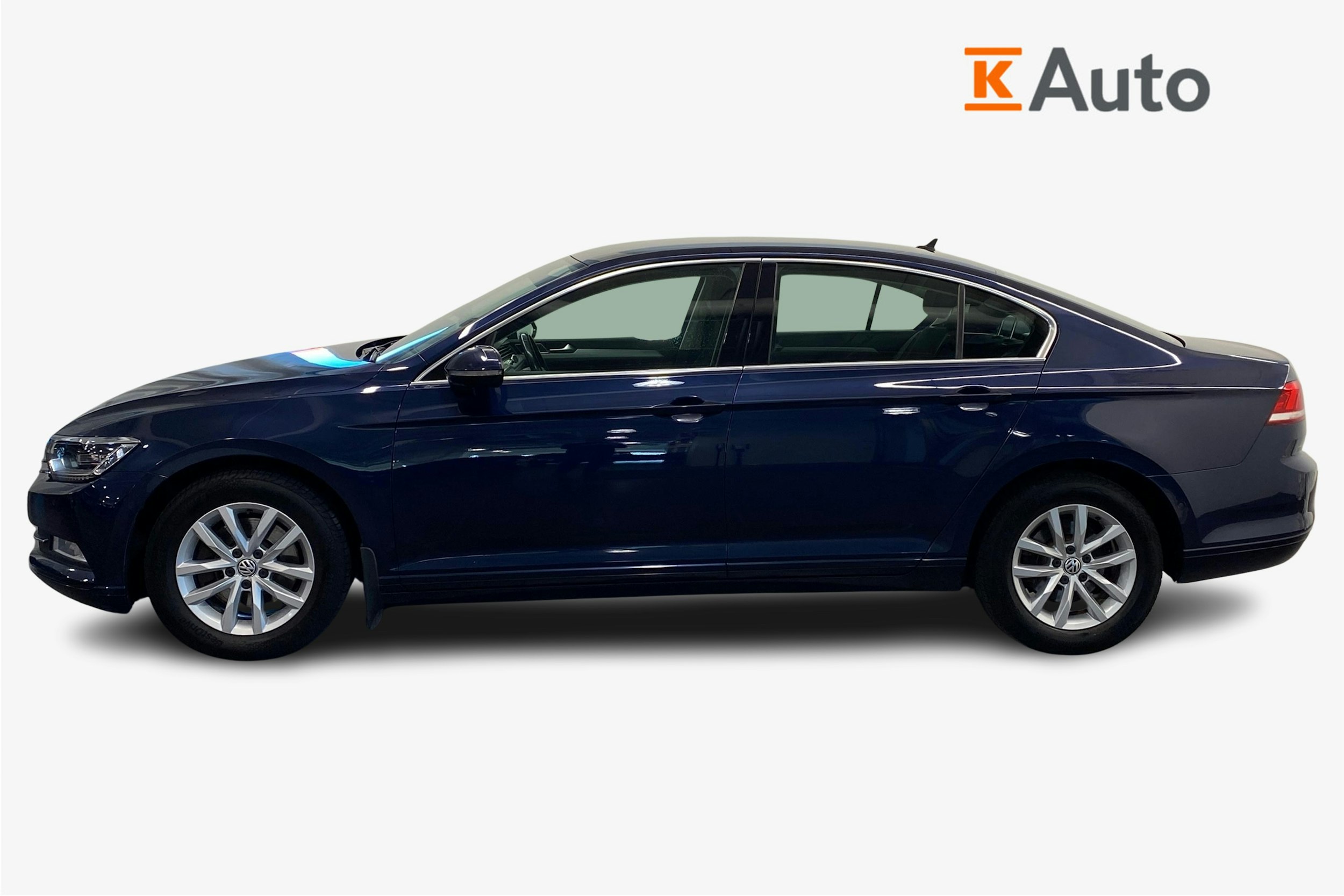 sininen Volkswagen Passat 2017 kuva 6.