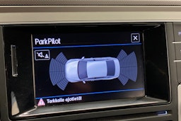 sininen Volkswagen Passat 2017 kuva 23.