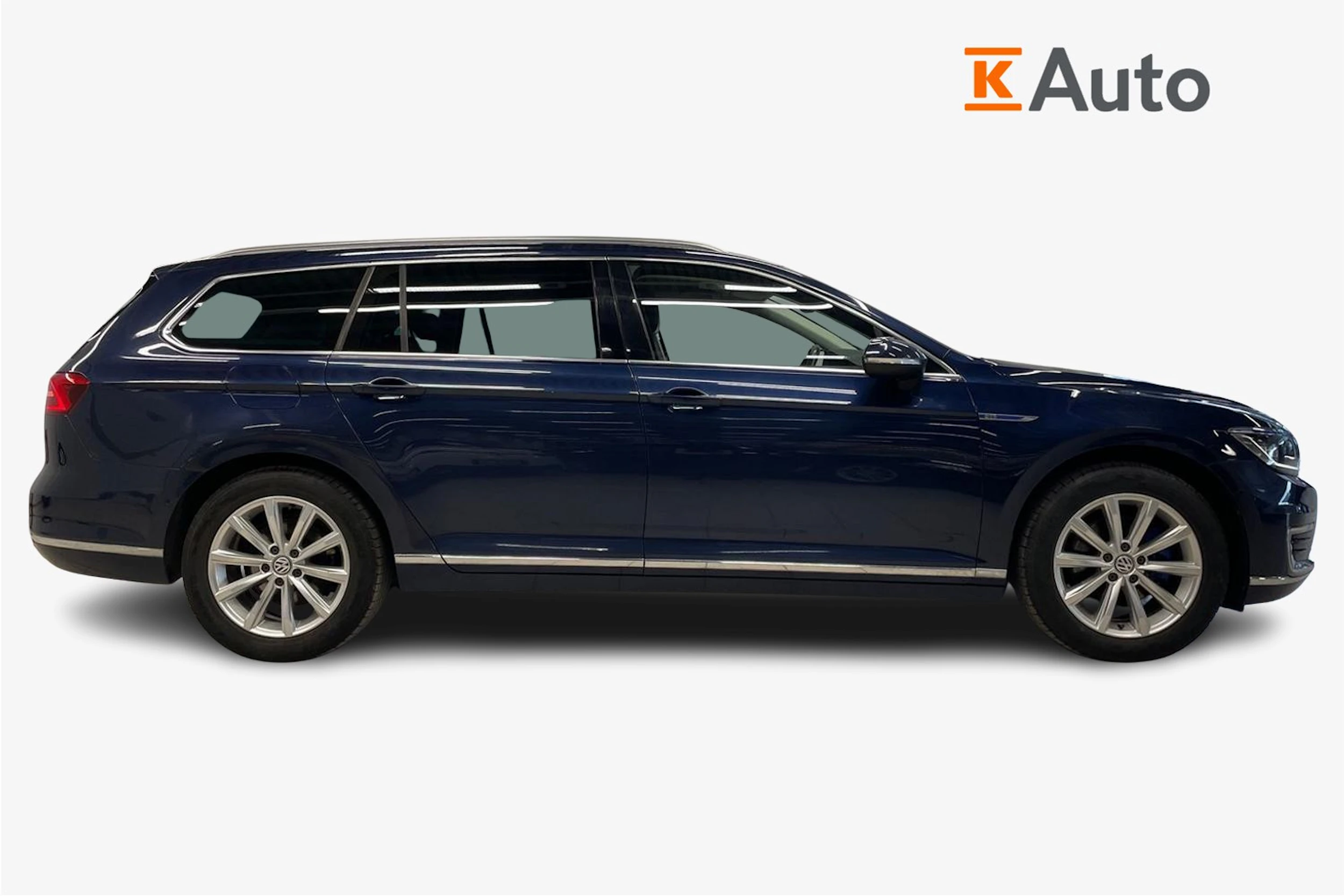 Sininen Volkswagen PASSAT 2017 kuva 5.