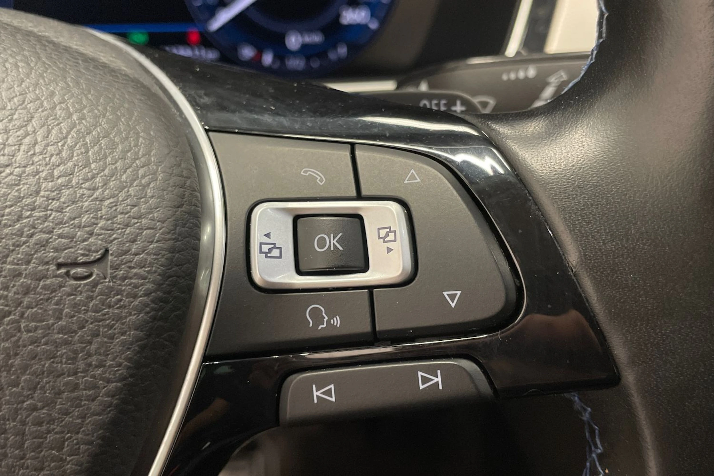 Sininen Volkswagen PASSAT 2017 kuva 15.