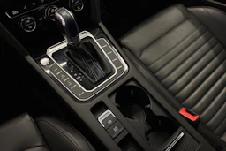 Sininen Volkswagen PASSAT 2017 kuva 16.