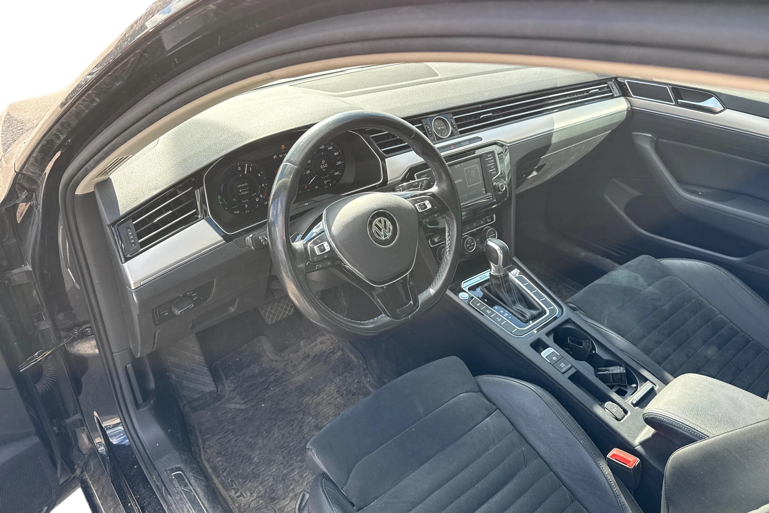 Musta Volkswagen PASSAT 2017 kuva 3.