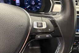 Musta Volkswagen PASSAT 2017 kuva 15.