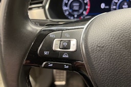 sininen Volkswagen Passat 2017 kuva 15.