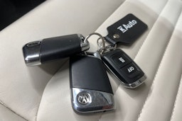 sininen Volkswagen Passat 2017 kuva 18.