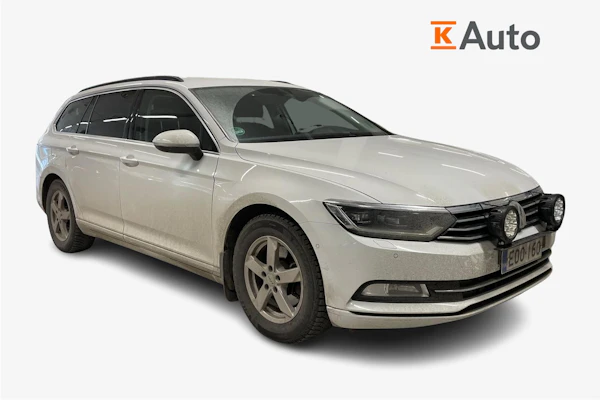 Volkswagen Passat Variant Comfortline 1,4 TSI 92 kW (125 hv) DSG | Webasto | Koukku | Digimittaristo | ACC |