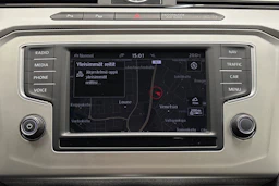 valkoinen Volkswagen Passat 2017 kuva 20.