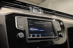 Sininen Volkswagen PASSAT 2017 kuva 19.