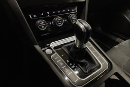 Sininen Volkswagen PASSAT 2017 kuva 20.