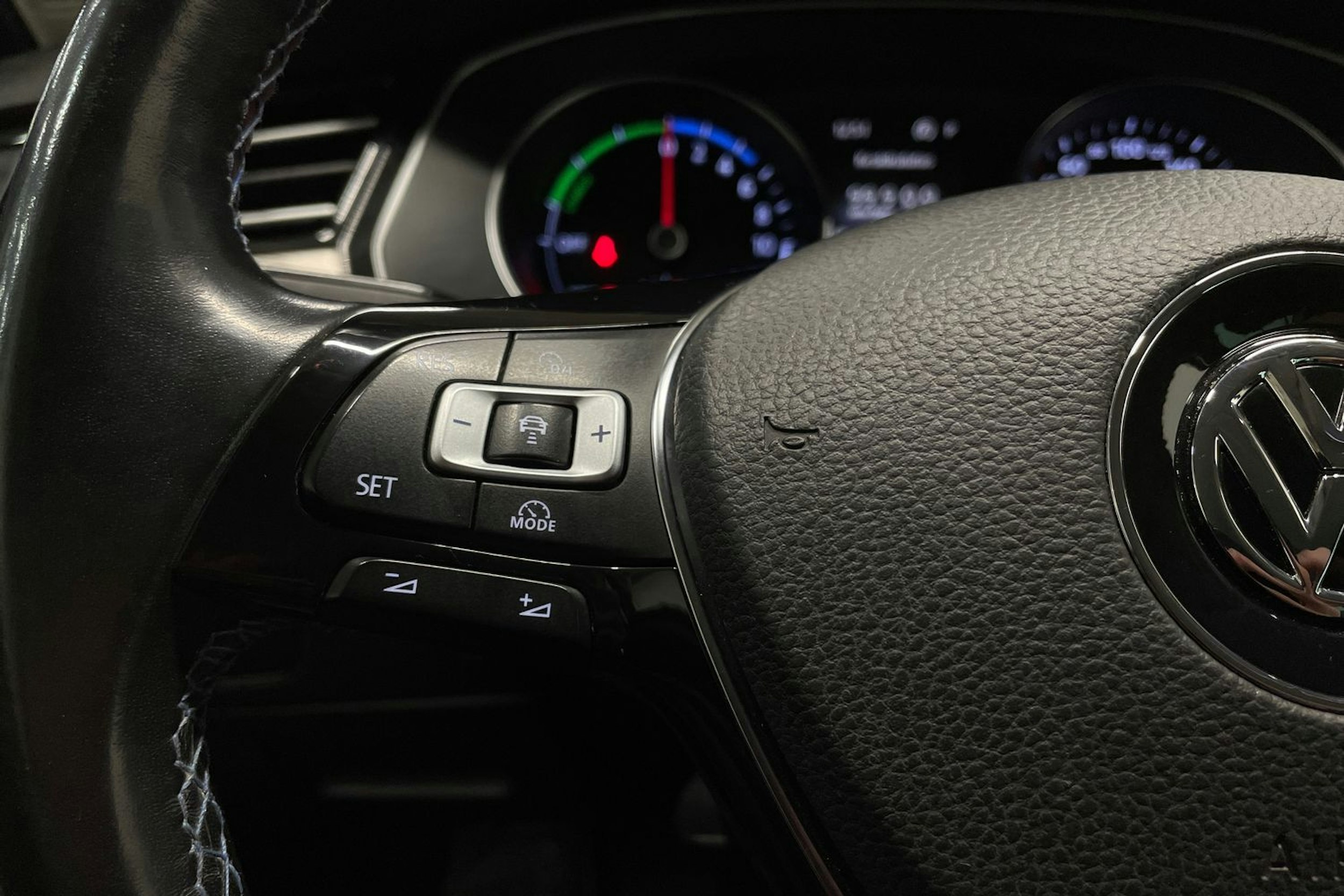 Sininen Volkswagen PASSAT 2017 kuva 22.