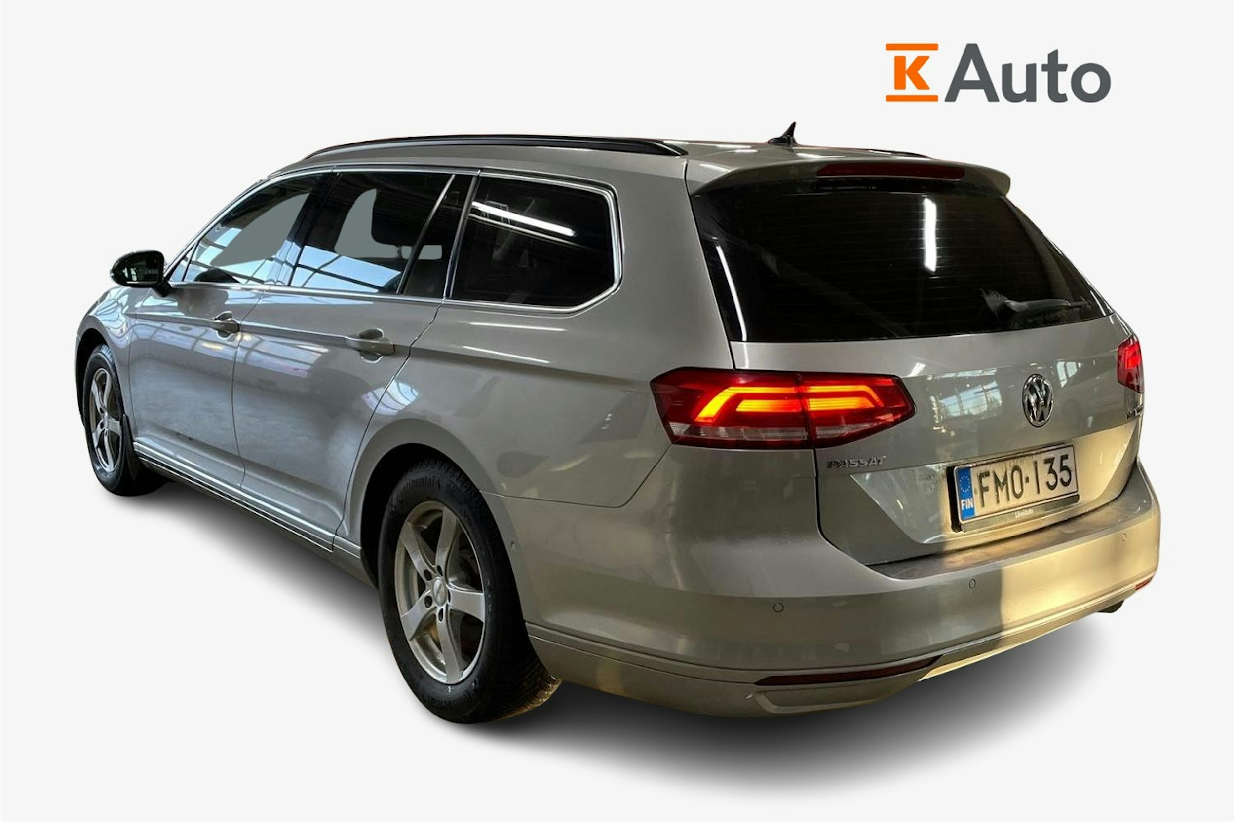 Harmaa Volkswagen PASSAT 2017 kuva 2.