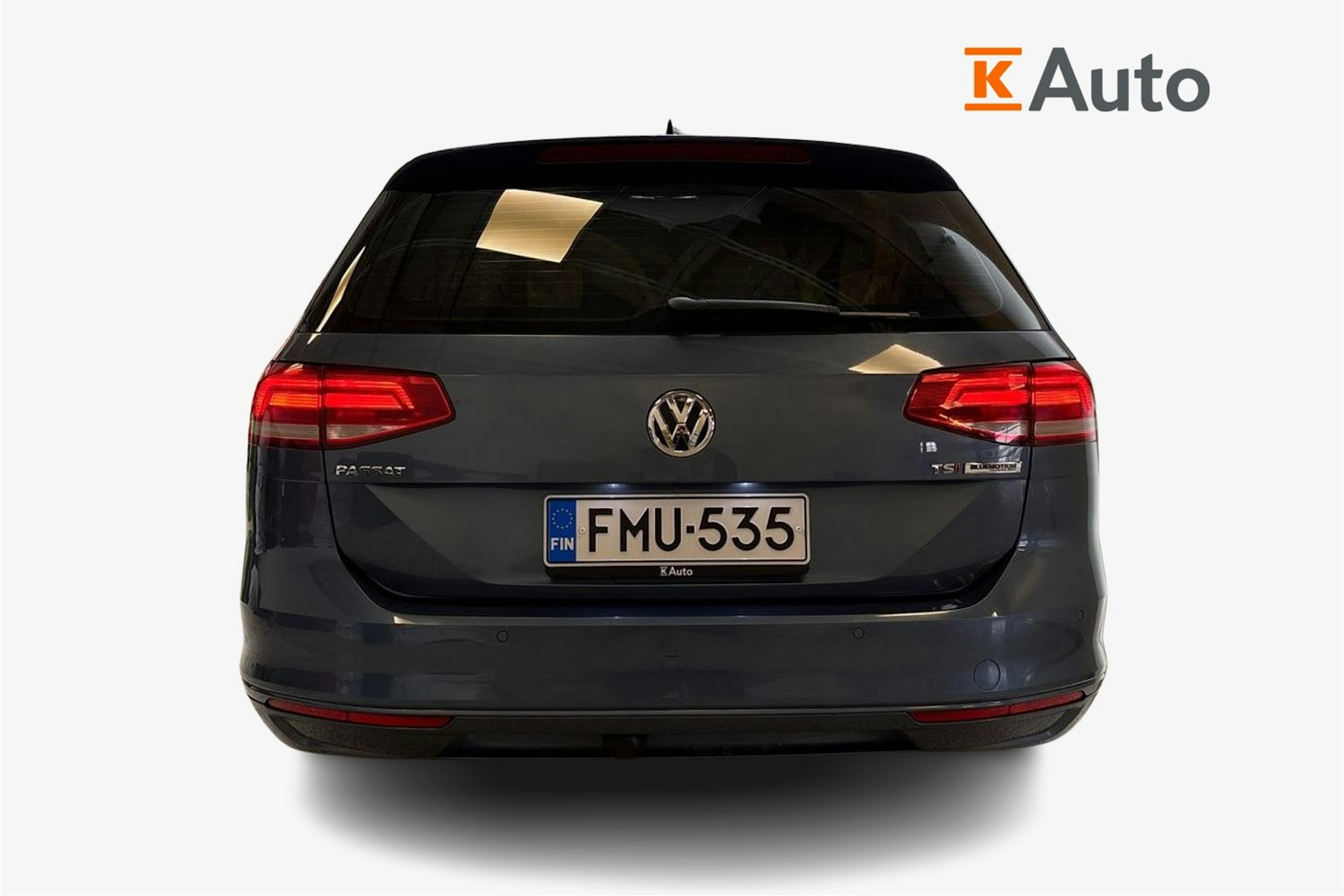 sininen Volkswagen Passat 2017 kuva 3.