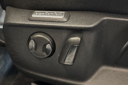 sininen Volkswagen Passat 2017 kuva 15.