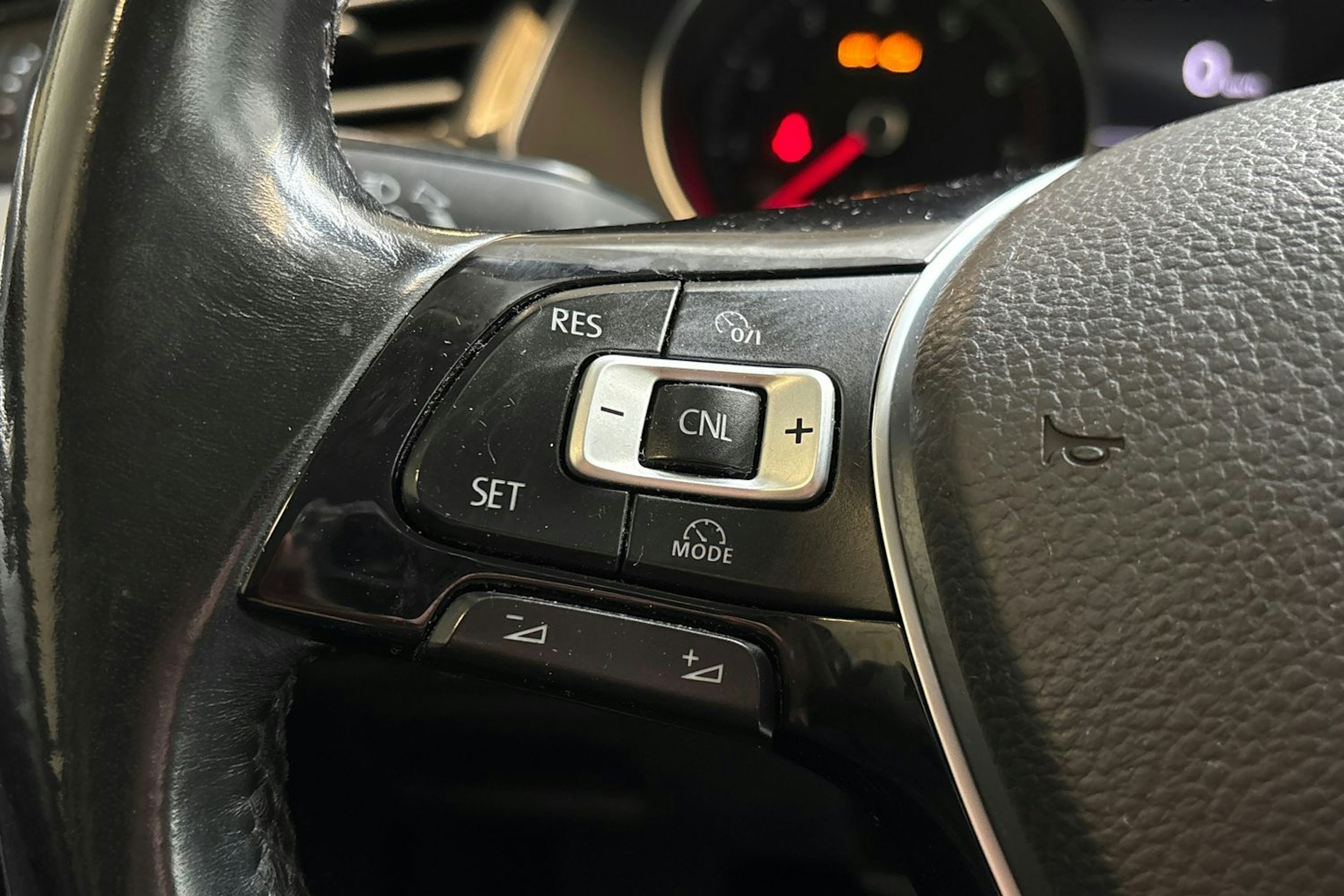 sininen Volkswagen Passat 2017 kuva 17.