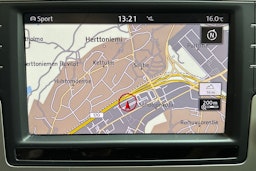 sininen Volkswagen Passat 2017 kuva 22.