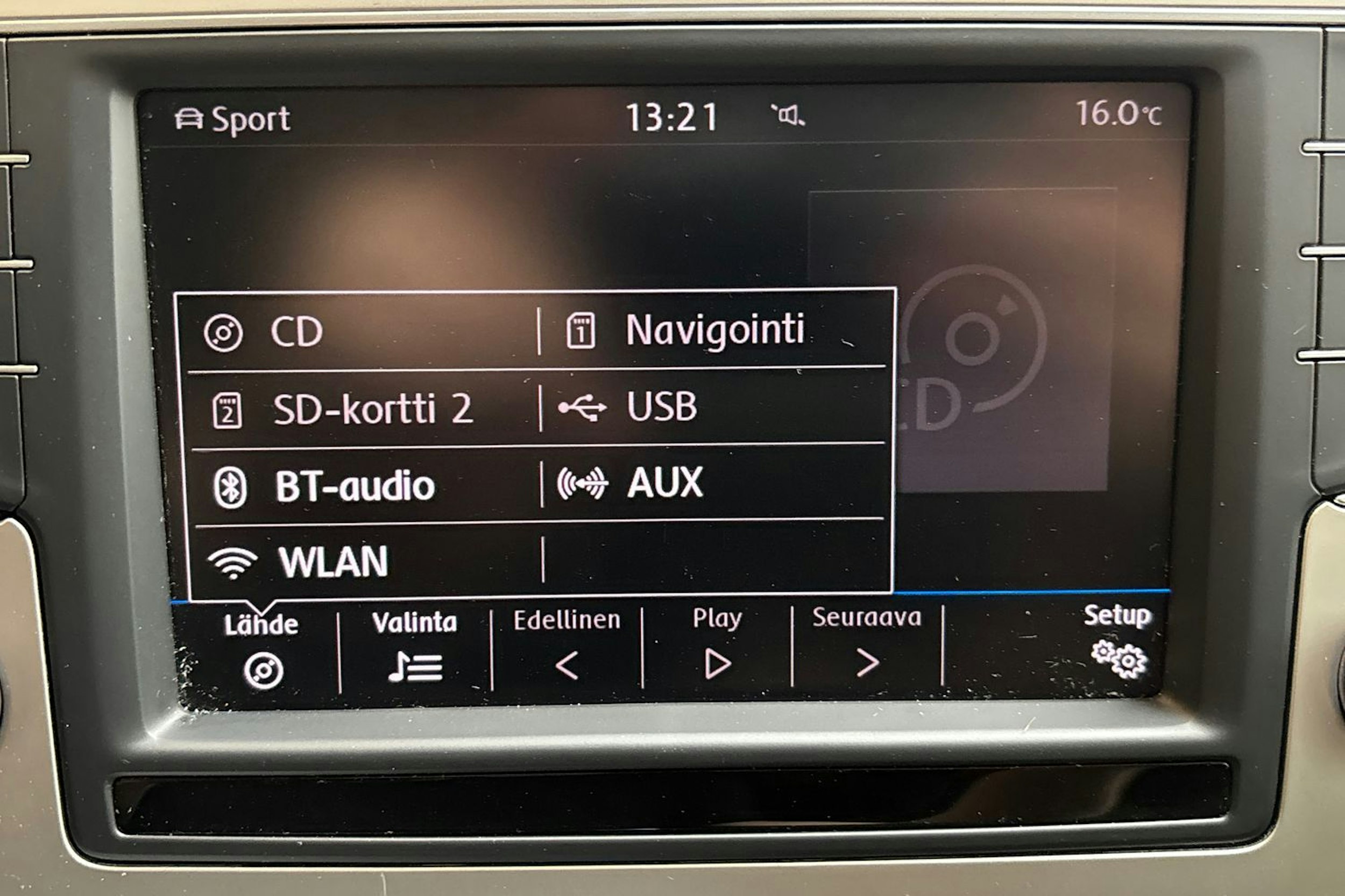 sininen Volkswagen Passat 2017 kuva 23.