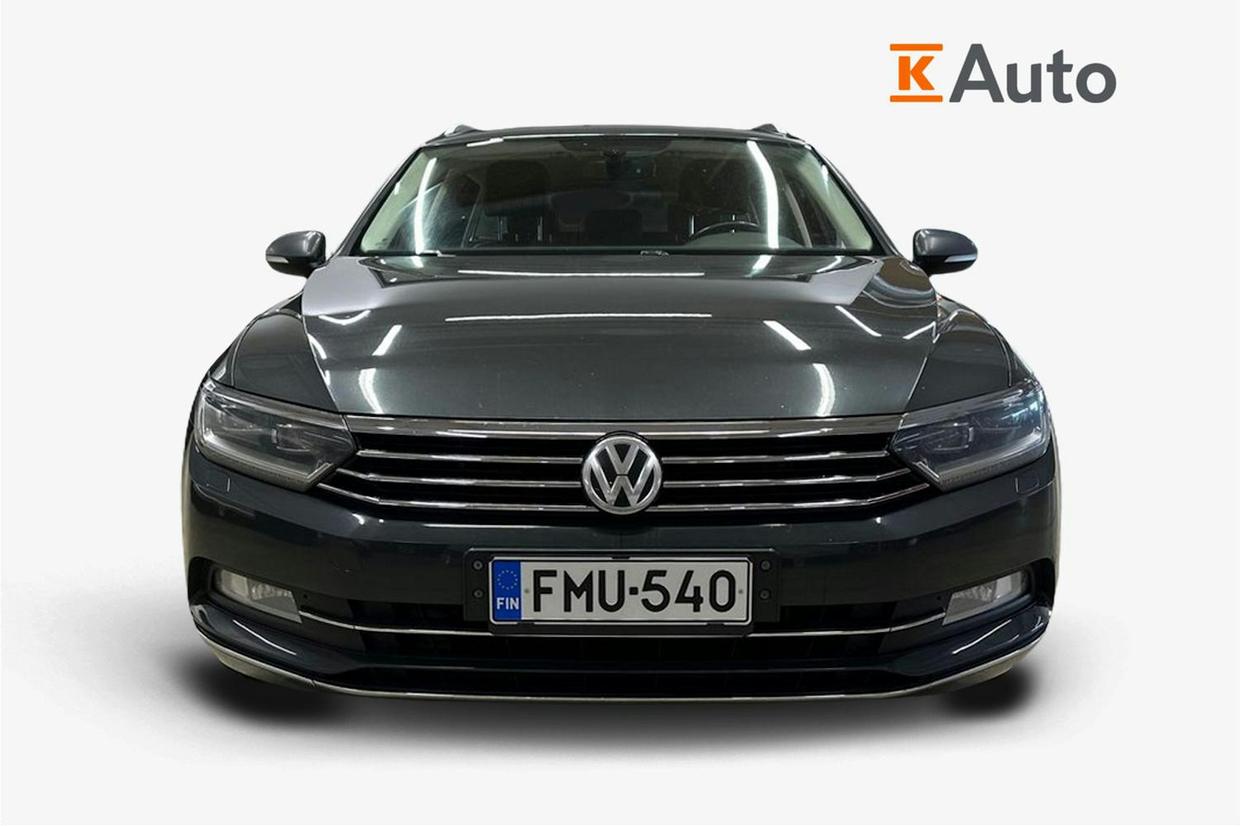 harmaa Volkswagen Passat 2017 kuva 5.