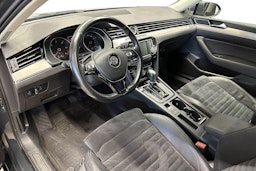 harmaa Volkswagen Passat 2017 kuva 7.