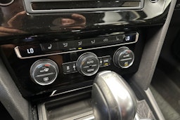 harmaa Volkswagen Passat 2017 kuva 15.
