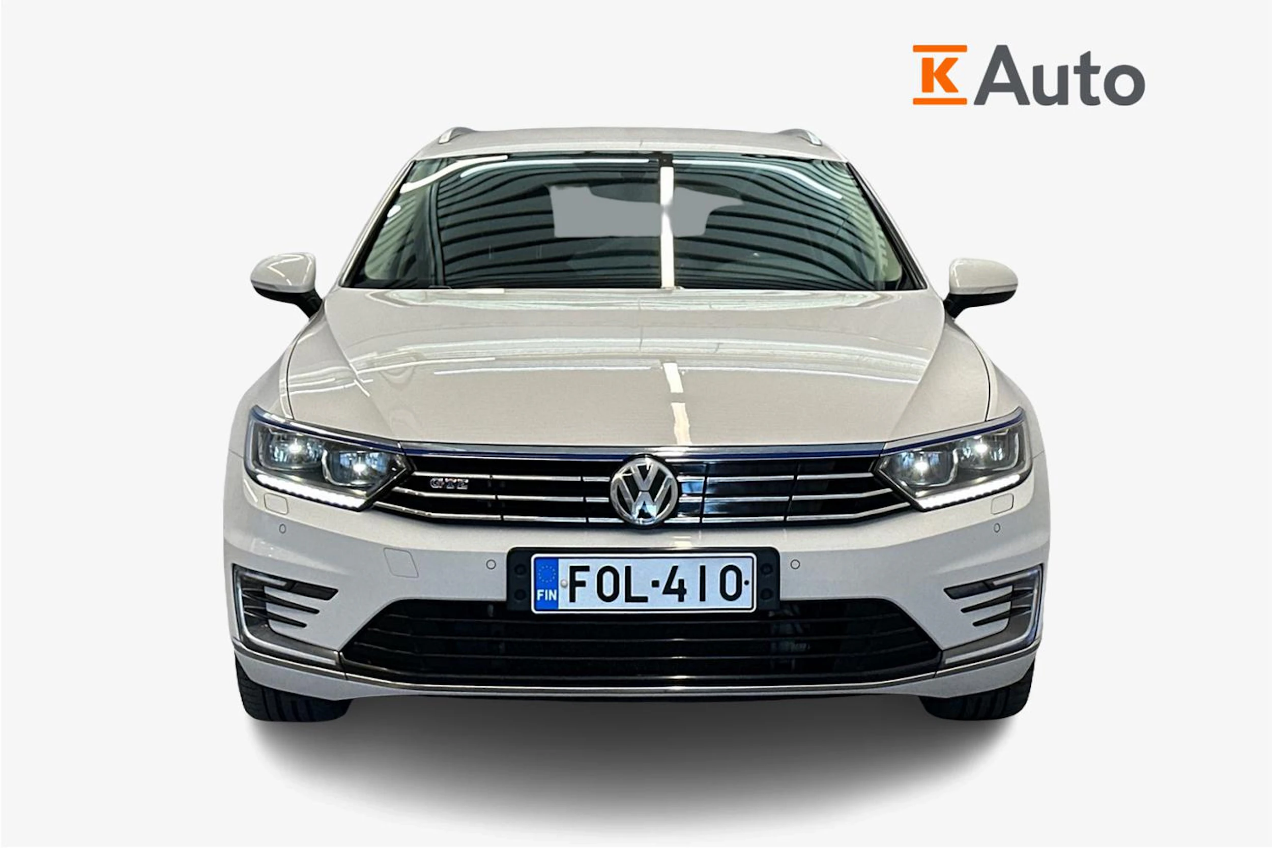 valkoinen Volkswagen Passat 2017 kuva 5.