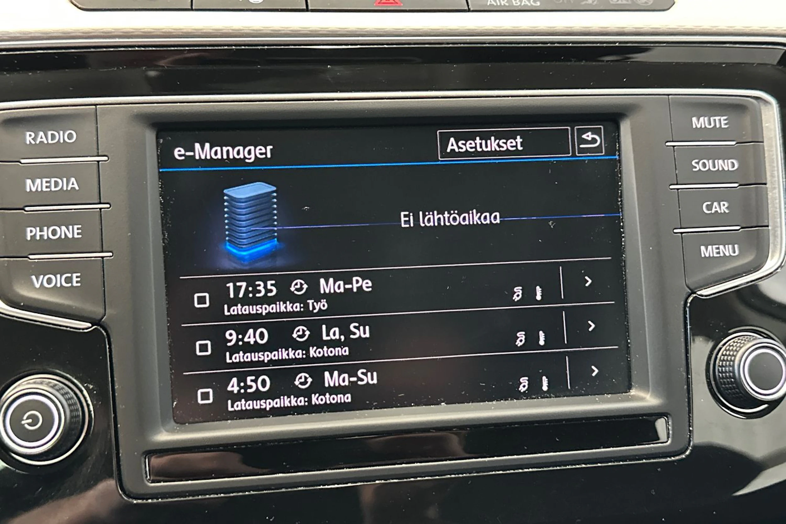valkoinen Volkswagen Passat 2017 kuva 26.