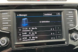 valkoinen Volkswagen Passat 2017 kuva 26.